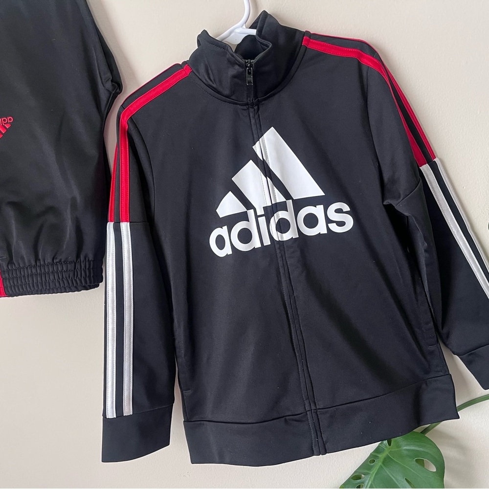 Adidas Tracksuit (kids)